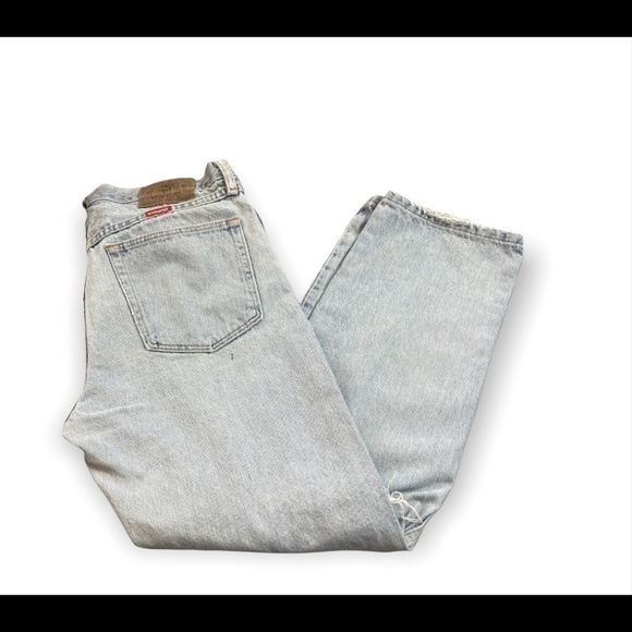 Wrangler distressed jean size 33X30 - Picture 6 of 8